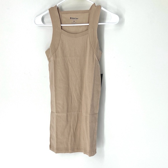 Different touch NWT men’s activewear tank top medium - Picture 1 of 5